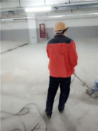 地下車庫(kù)基層打磨